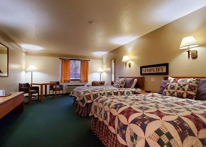Covered Wagon Wy Hotel