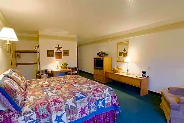 Covered Wagon Wy Hotel 2*